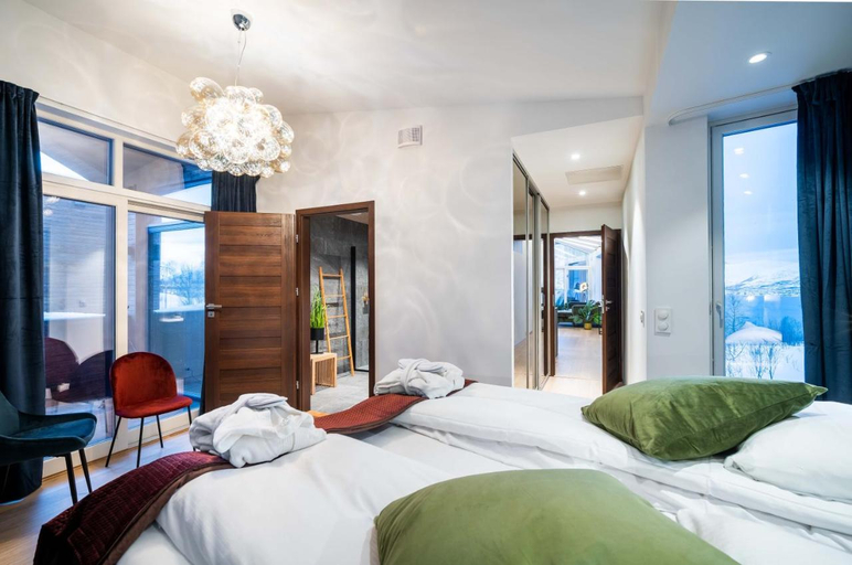 Bedroom 2, Tromsø Luxury Villa By First, Tromsø