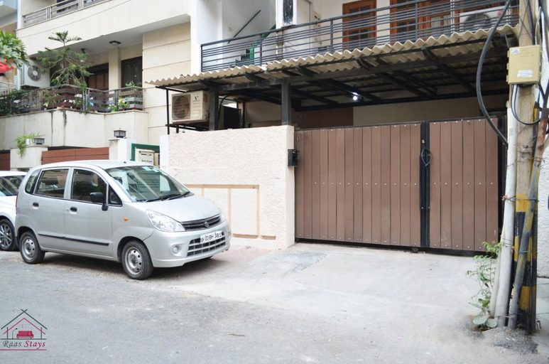 Public Area, Economical Modern 1BHK Unit Prime Location 6, Delhi