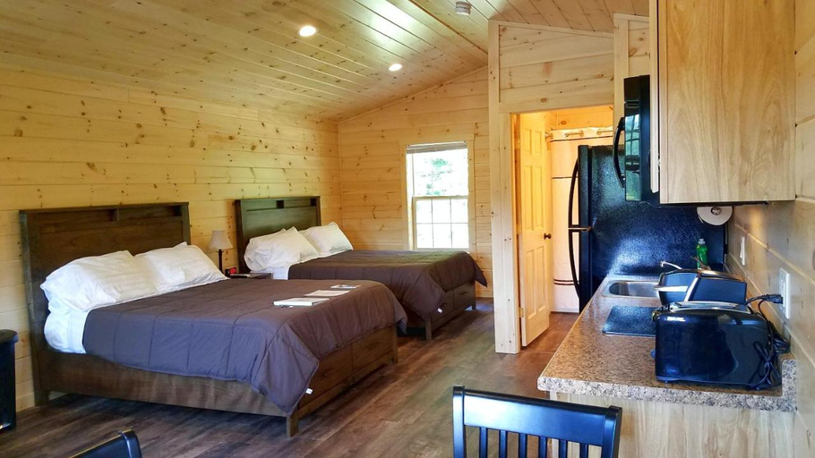 Bedroom 5, Abbot Trailside Lodging, Piscataquis