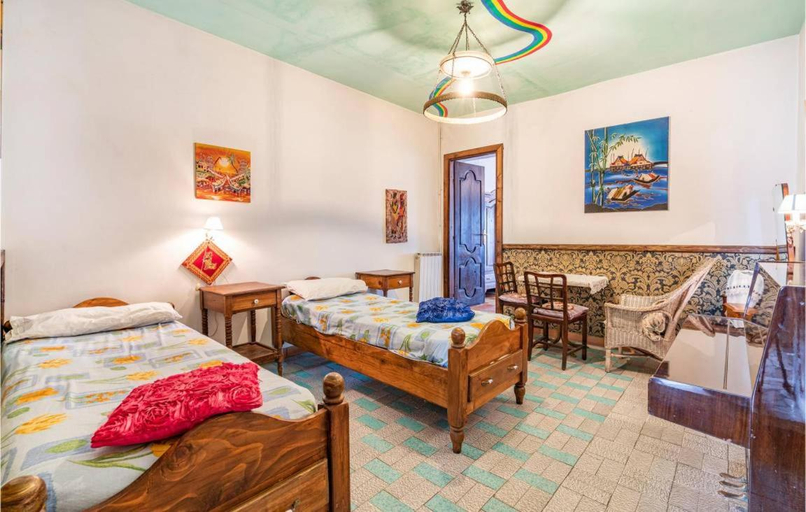 Bedroom 2, B&B I Colori dell'Arcobaleno, Cuneo