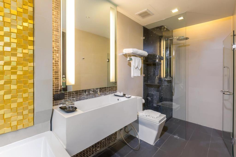 Bathroom, Luxury Beach Apartments by MVP, Pulau Phuket