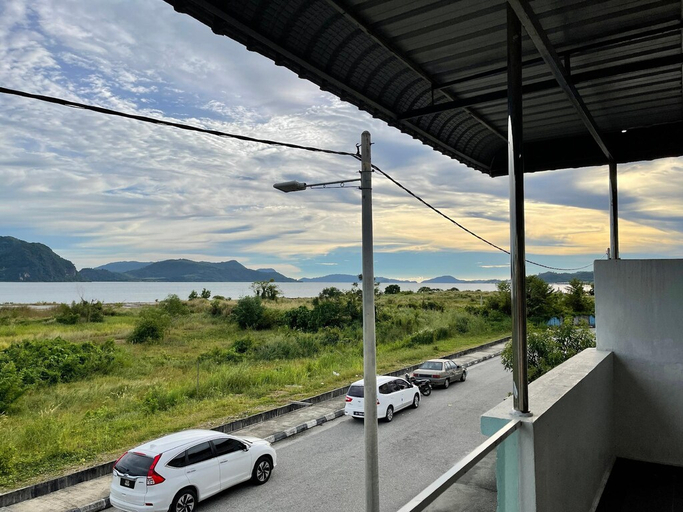Exterior & Views, Cozy Seaview Townhouse III ☀ 4BR | 餐馆和免税商店5分钟距离|, Langkawi