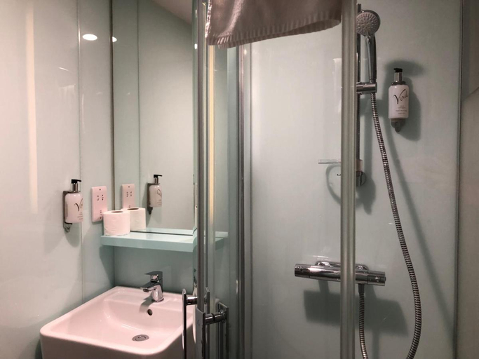 Bathroom 5, easyHotel Birmingham, Birmingham