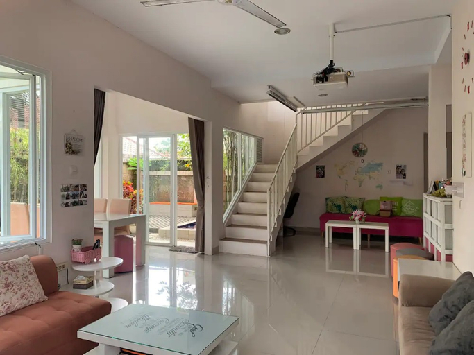 Others 2, mountain view rooftop, big screen entertainment, Bogor