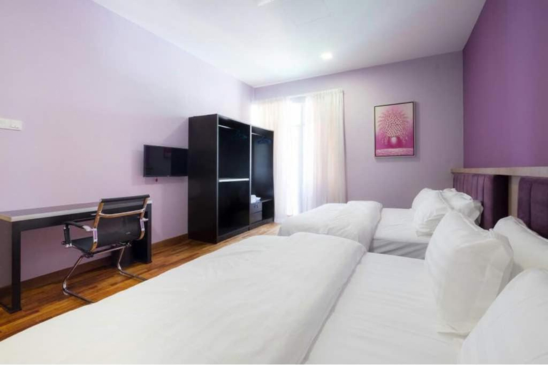 Bedroom, 6, Persiaran Tanjung Bunga 3, Penang Island
