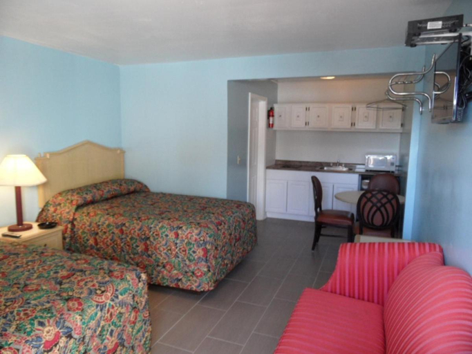 Bedroom 2, Franklin Terrace Motel, Ocean