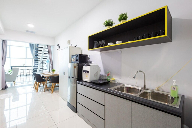 Penang Marvelous Seaview 2BR Condo Nr Straits Quay, Penang Island