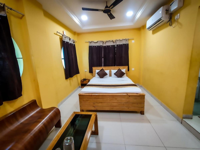 Others 1, Le Hotel Host, Tiruchirappalli