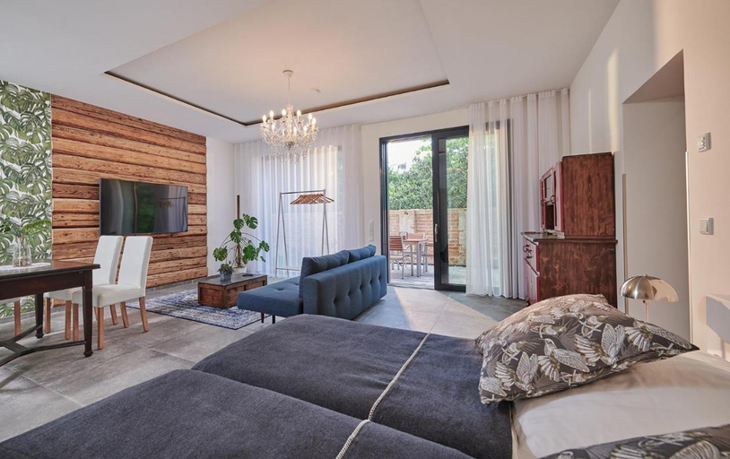 Bedroom 2, Bei Meyers im Leipziger Neuseenland, Leipzig