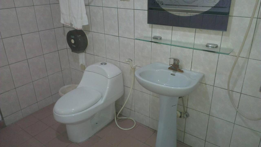 Bathroom, Yulin Dongshi Yuhuayuan Car Travel Hotel, Yulin