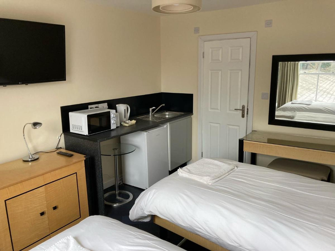 Bedroom 2, Nysdill Accommodation Ltd, Norfolk