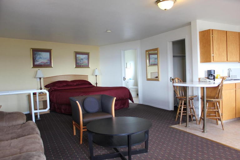 Others 3, Port Townsend Inn, Jefferson