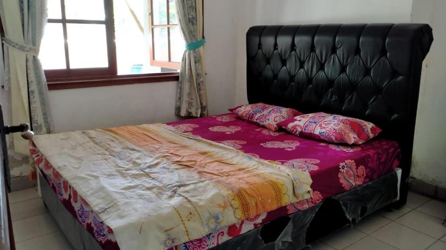 Bedroom 5, Kondominium Carita Selatan Adell, Pandeglang