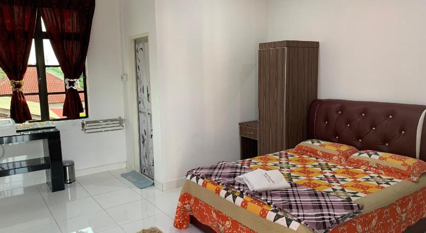 Bedroom 2, Wan Danisha Villa Inn, Kota Bharu
