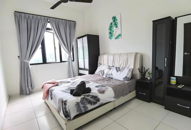 Bedroom 3, Bukit Indah 12pax Aeon Lego Wi-fi Netflix BySTAY, Johor Bahru