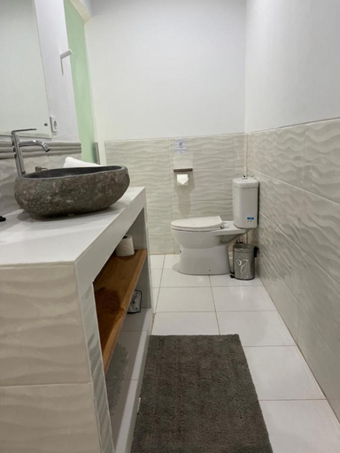 Bathroom 5, Naia Hotel Kuta Lombok, Lombok