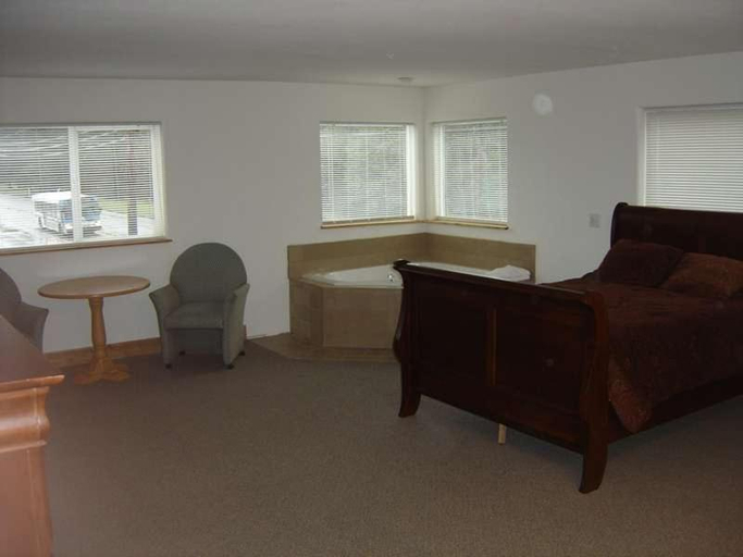 Others 4, Stevens Pass Motel, Snohomish