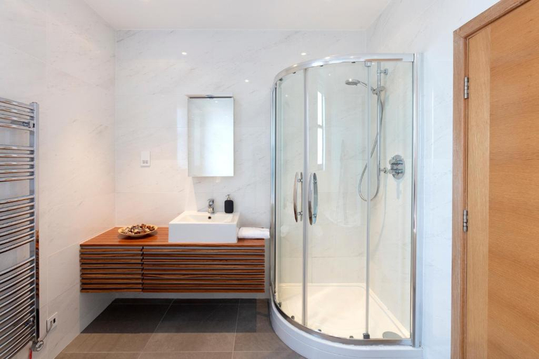 Bathroom, Hampden Apartments - The Charles, Windsor and Maidenhead