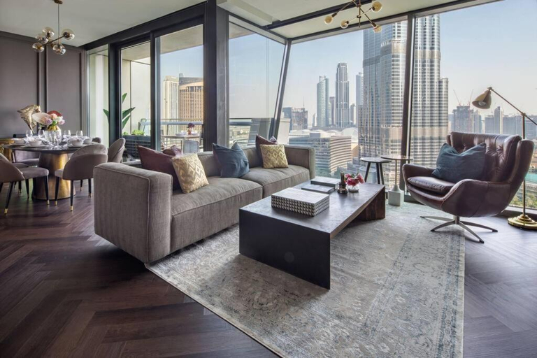 Others 4, Frank Porter - Burj Vista, Dubai
