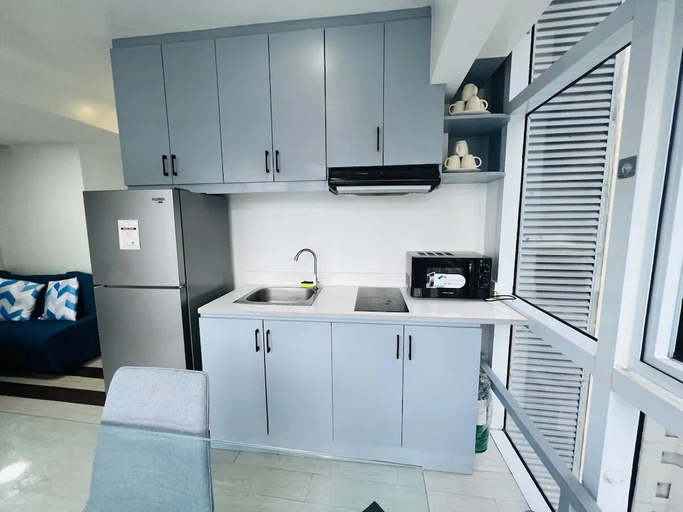 Others 4, Pool x City View 2BR Loft with Wifi & Netflix, Taguig