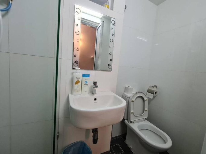 Others 2, Maritime Luxury Duplex By the Sea 2Bedroom 6-10Pax, Penang Island