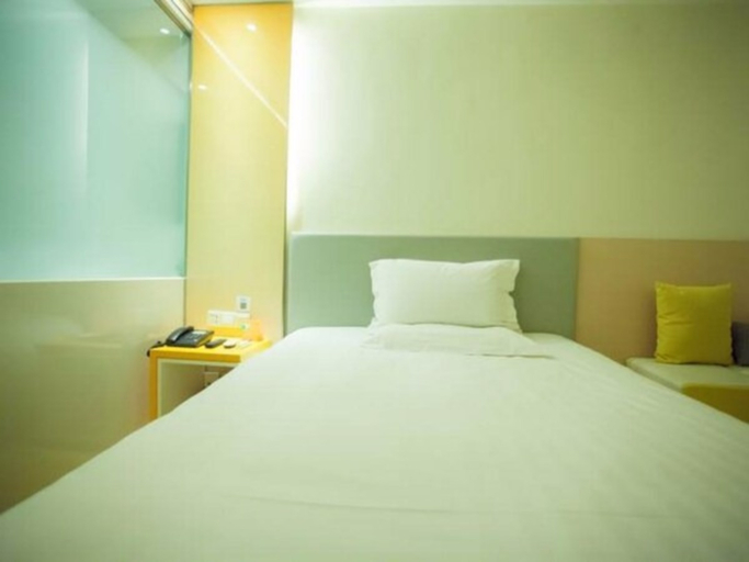 Bedroom 2, 7 Days Inn Harbin West Railway Station, Harbin