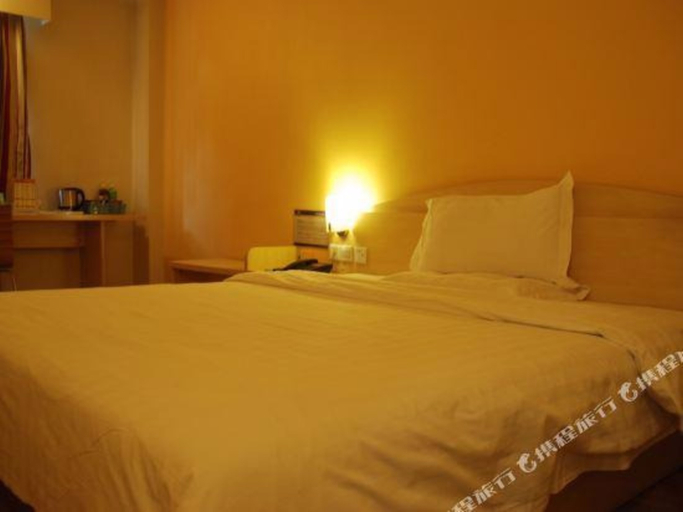 Bedroom 5, 7 Days Premium Jiangmen Wuyi Avenue Gangkou Road, Jiangmen