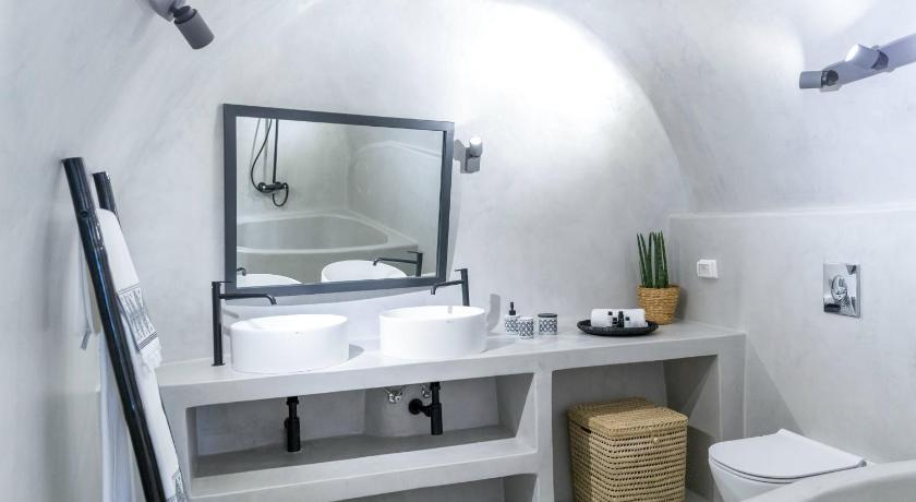 Bathroom 2, Delta Suites, South Aegean