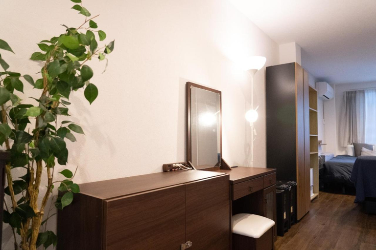 Bathroom 5, Higashi Shinagawa Apartment by Tranova, Shinagawa