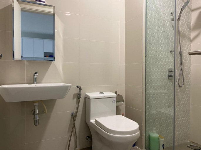 Bathroom, New & Modern KL City Centre Suite. For 4 Pax, Kuala Lumpur
