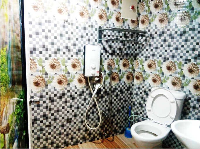 Bathroom 4, Silver Sky Hotel, Gombak