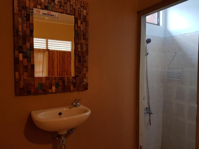 Bathroom 3, Omah Konco Yogyakarta, Yogyakarta
