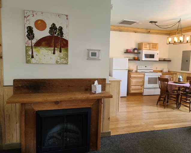 Others 4, Mrs. Anderson's Lodging, Chelan