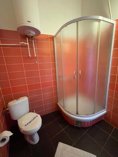Bathroom, The Only One Apartments, Niš