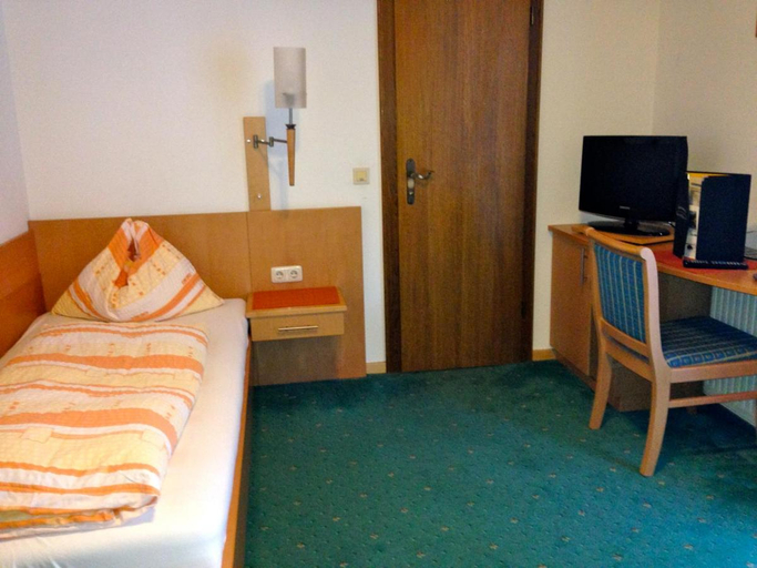 Bedroom, Gasthof Gosausee, Gmunden