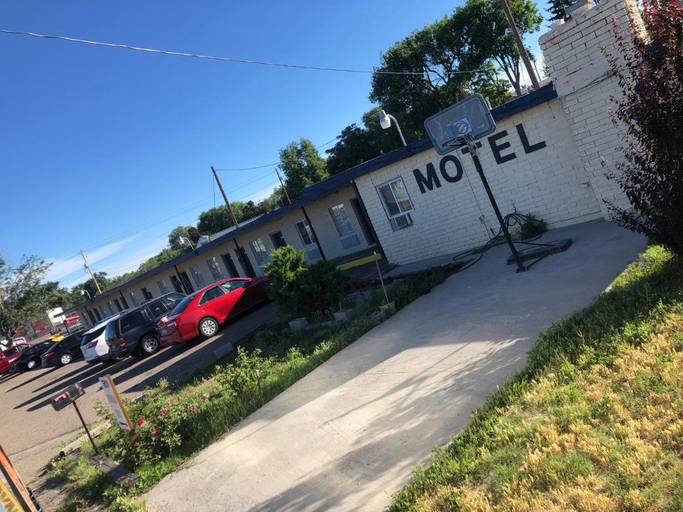 Exterior & Views 4, Payette Motel, Payette