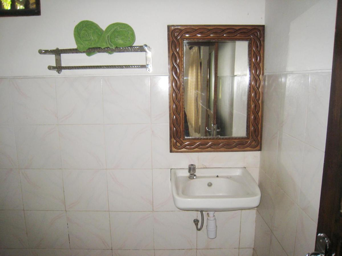 Bathroom 3, Galang Kangin Bungalows 2, Karangasem