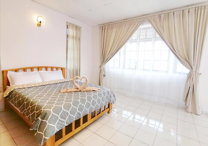 Bedroom 5, SS Ipoh Comfort Homestay - For Families and Groups, Kinta