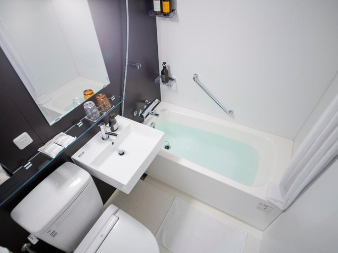 Bathroom, Airport Inn Naha Asahibashi Station - Hostel, Naha