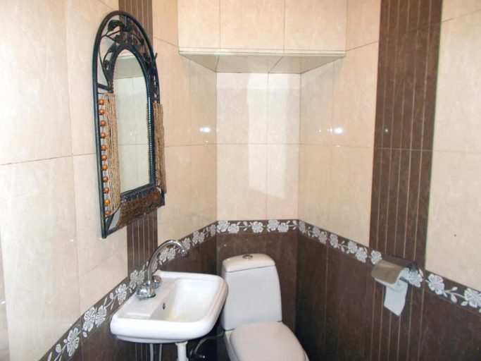 Bathroom 4, Manand Hotel, Yerevan