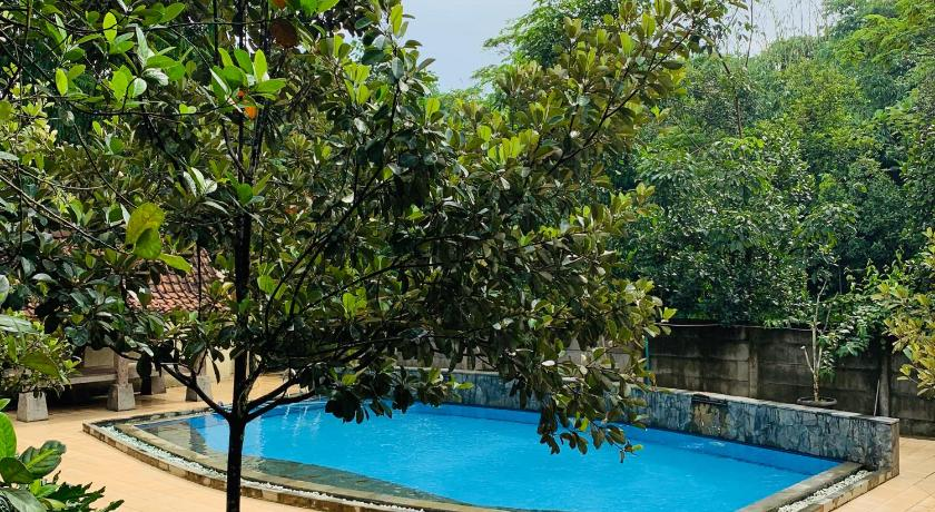 Sport & Beauty, Rumah Joglo Casual Hotel, Bogor