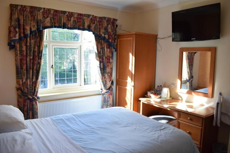 Bedroom 4, Clifton Bridge Hotel, York