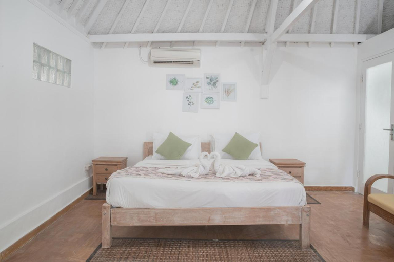 Bedroom 3, Mara Villa – Lux 3BR Pool, 2min to Seminyak Beach, Badung