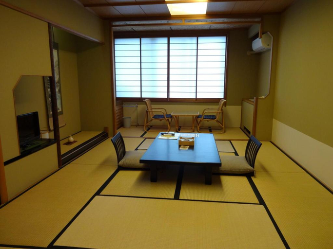 Others, Senshunraku, Hagi