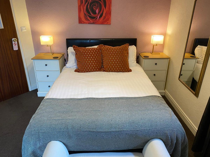 Bedroom 3, The Fountain Hotel, North Yorkshire