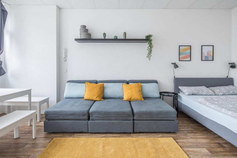 Others 4, Spacious 2 BR Apartment Hamburg, Hamburg