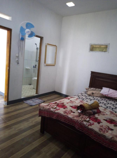 Bedroom, Hazza Syaria Homestay, Garut