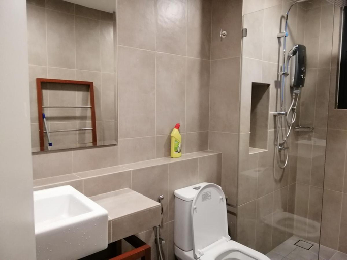 Bathroom, Timur Bay Seafront Residence Kuantan, Kuantan