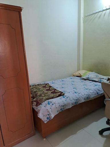 Bedroom 5, Narmada Guest House, Indore