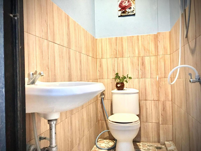 Bathroom, Saming Chiang Dao Guest House, Chiang Dao